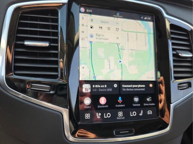 2024 Volvo XC90 Ultimate Bright Theme