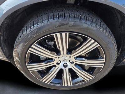 2024 Volvo XC90 Ultimate Bright Theme