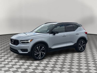 2020 Volvo XC40 R-Design