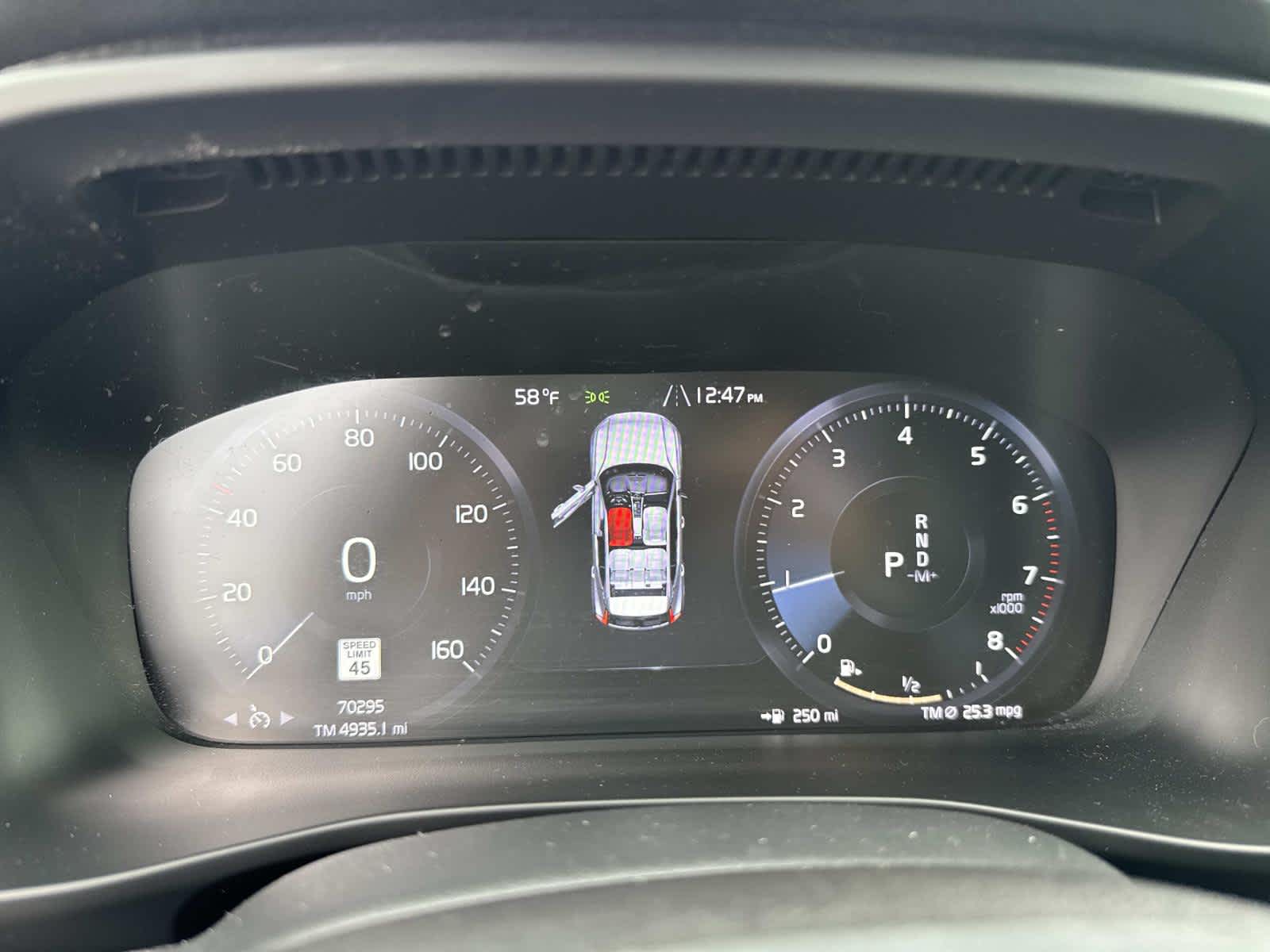 2020 Volvo XC40 R-Design