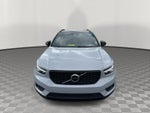 2020 Volvo XC40 R-Design