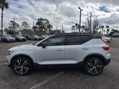 2020 Volvo XC40 R-Design