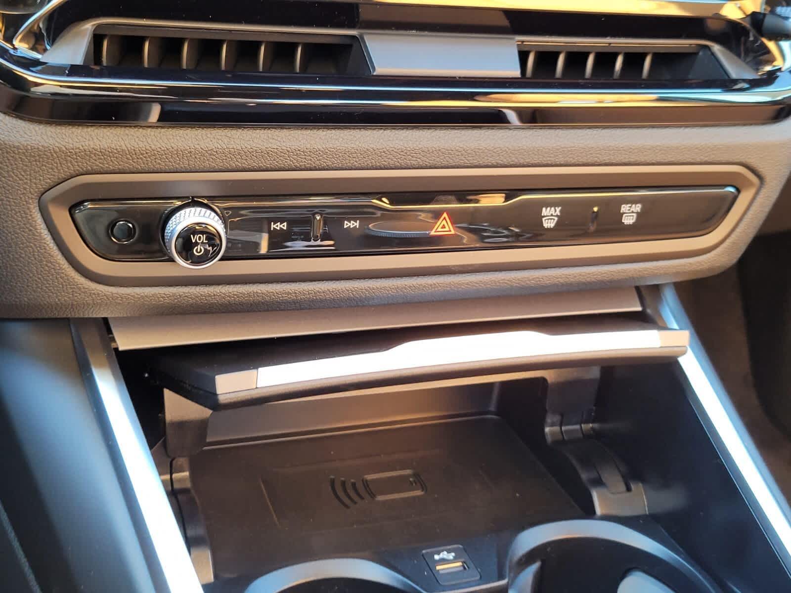 2025 BMW 2 Series 230i