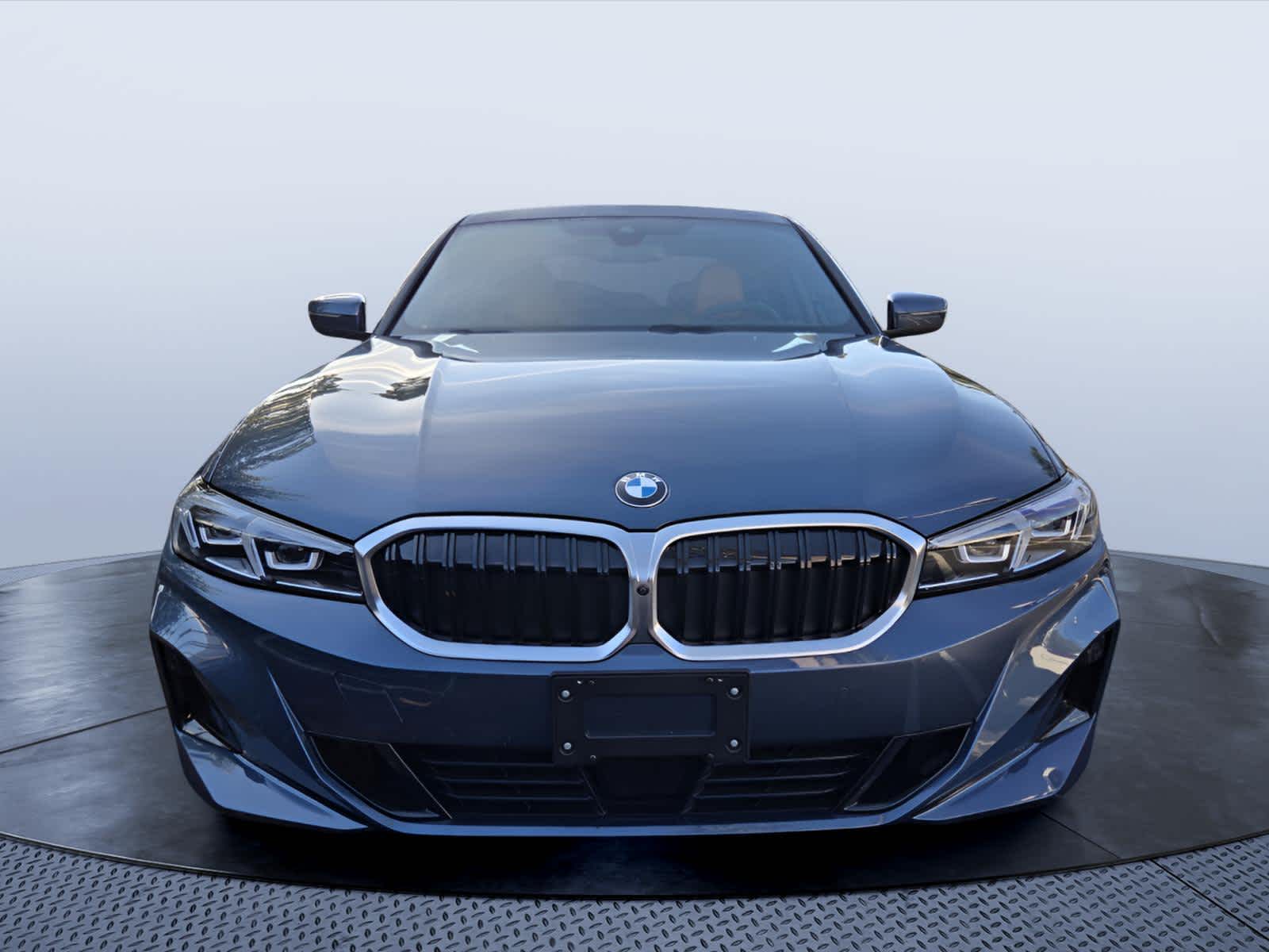 2026 BMW 3 Series 330i - Photo 8