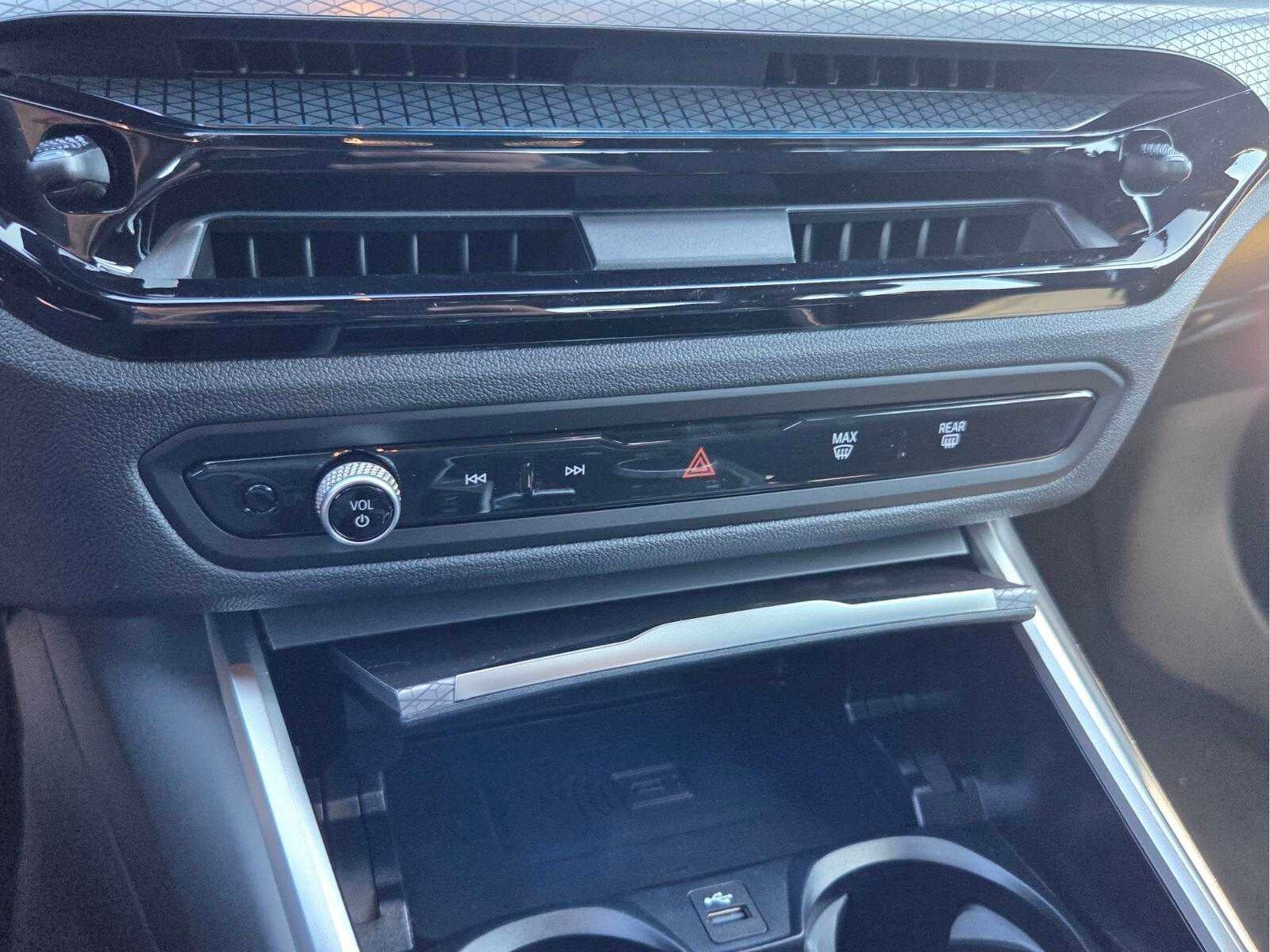 2026 BMW 330i NA 330i NA