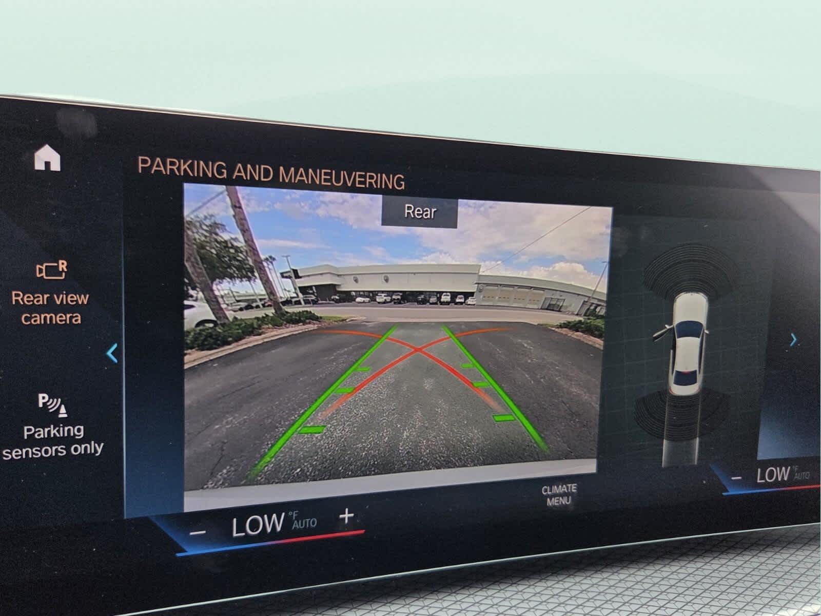 2024 BMW 3 Series 330i - Photo 23