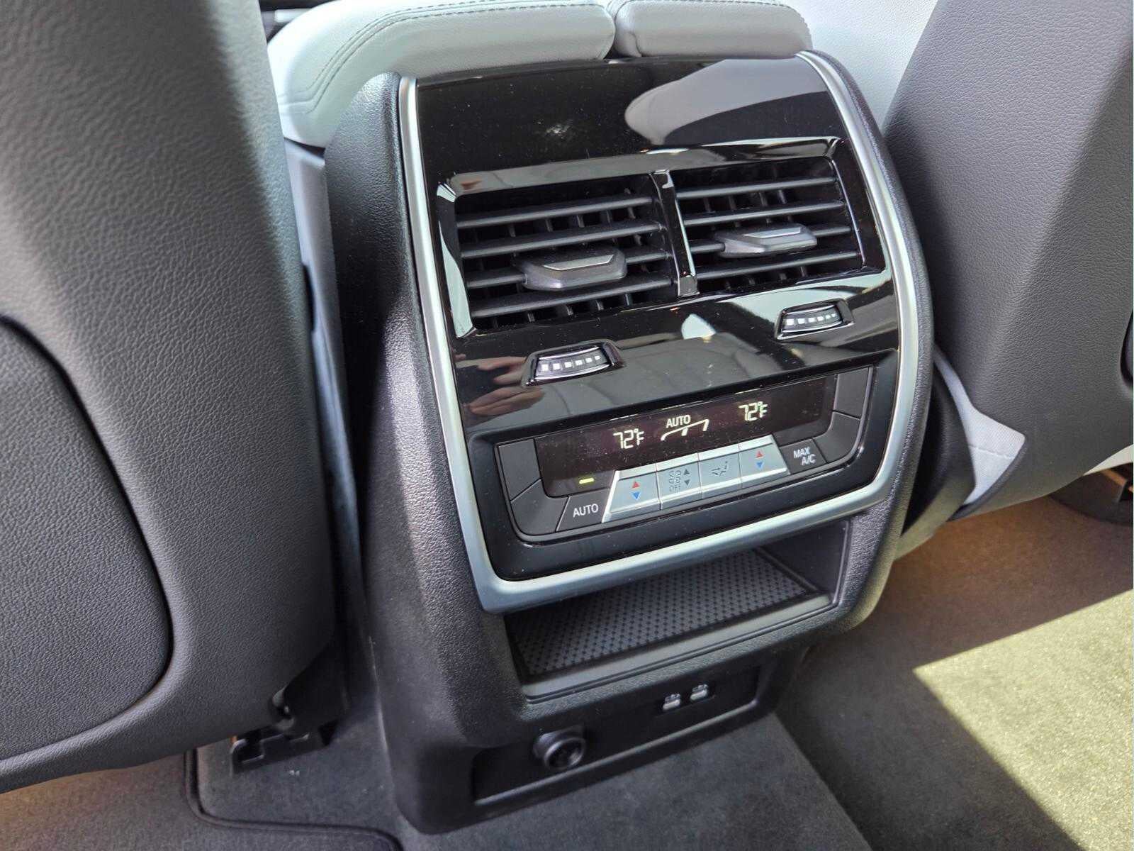 2026 BMW X5 sDrive40i sDrive40i