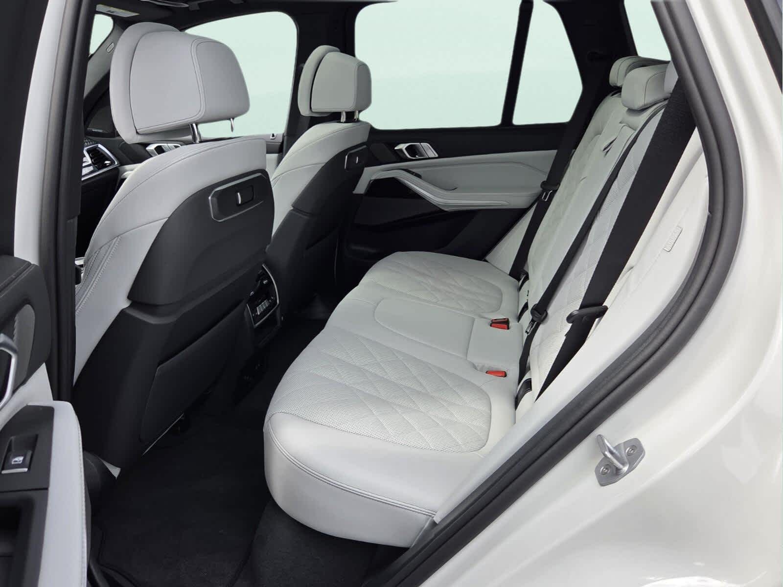 2026 BMW X5 sDrive40i sDrive40i
