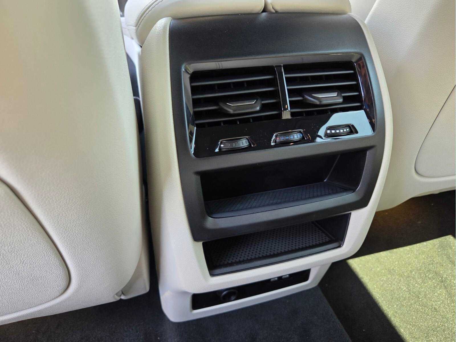 2026 BMW X5 sDrive40i sDrive40i