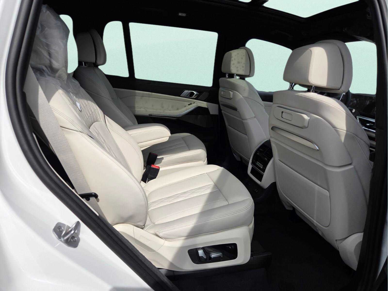 2027 BMW X7 xDrive40i xDrive40i