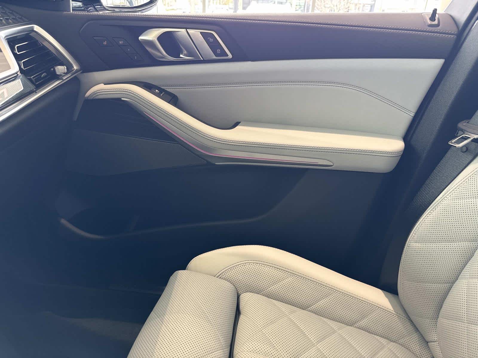 2026 BMW X7 xDrive40i xDrive40i