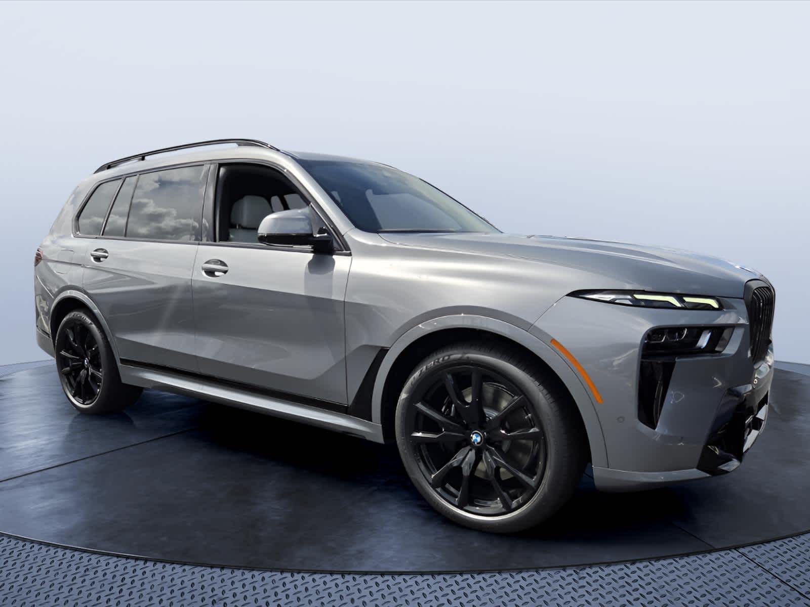 2027 BMW X7
