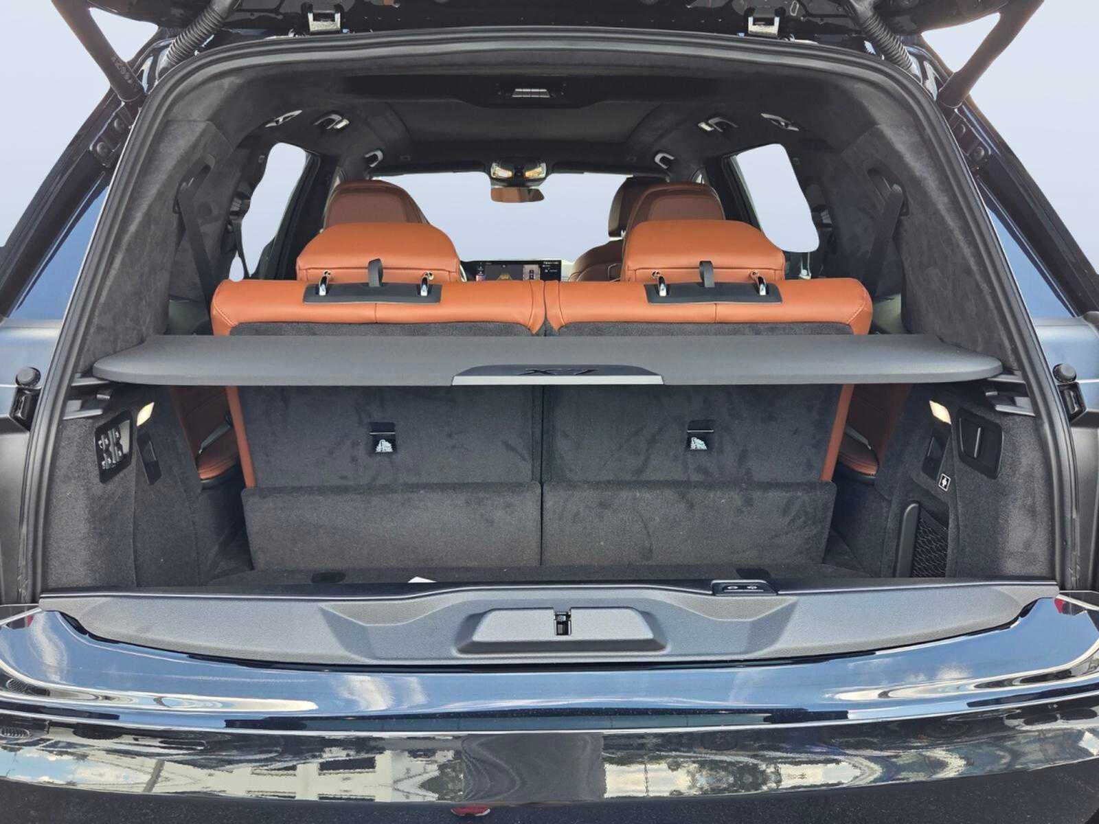 2027 BMW X7 xDrive40i xDrive40i