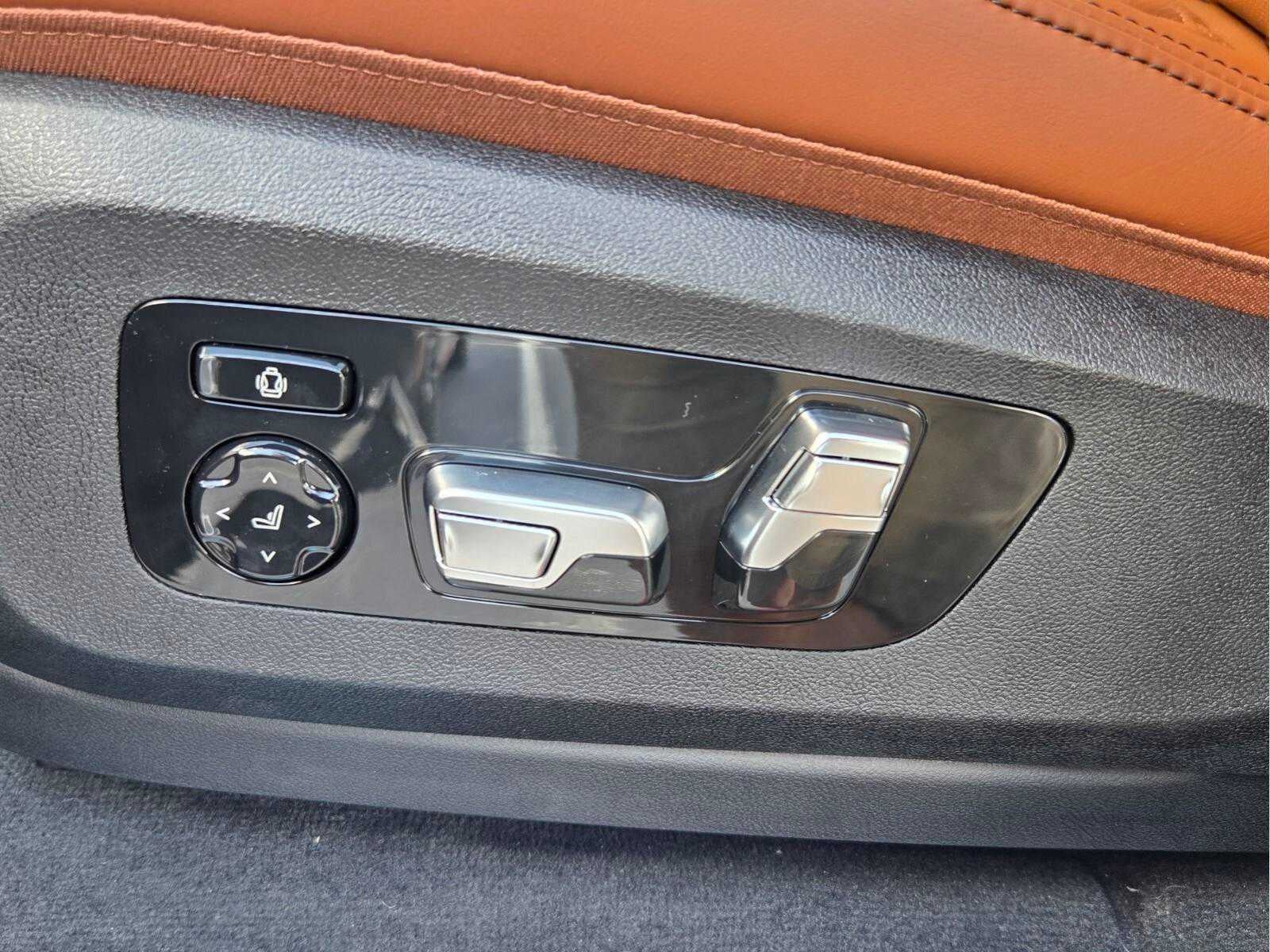 2027 BMW X7 xDrive40i xDrive40i