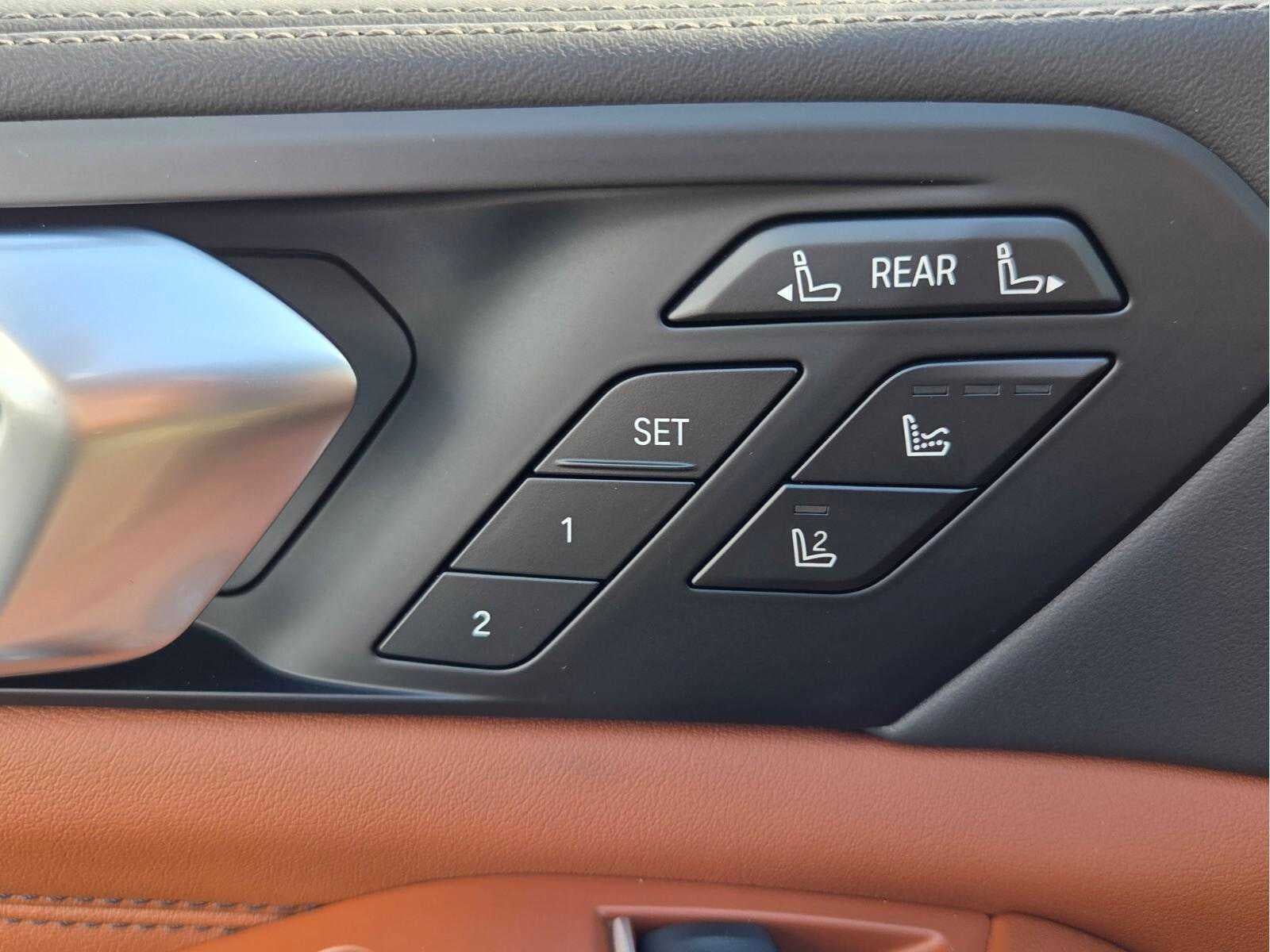 2027 BMW X7 xDrive40i xDrive40i