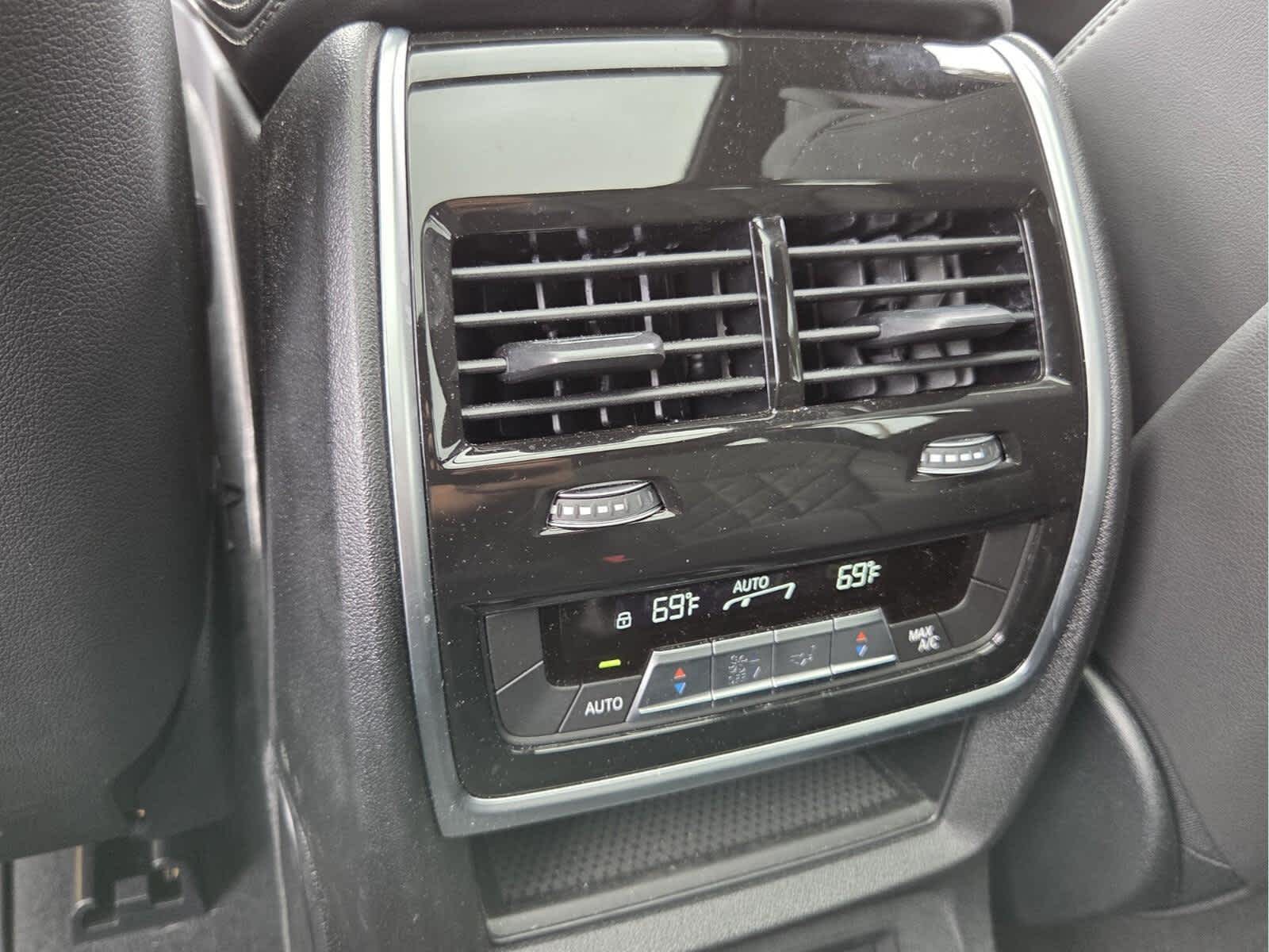 2026 BMW X7 xDrive40i xDrive40i