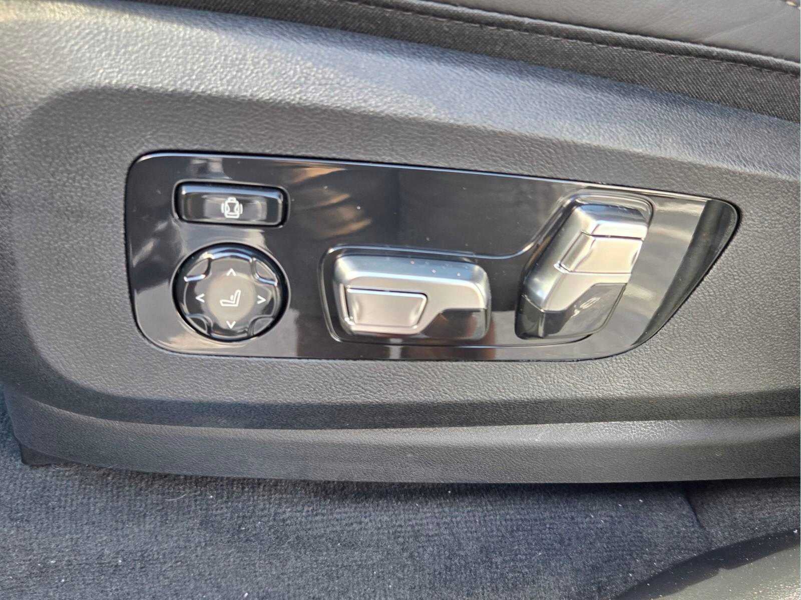2027 BMW X7 xDrive40i xDrive40i