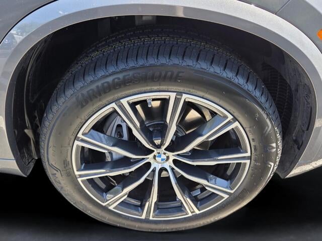 2025 BMW X5 xDrive40i xDrive40i