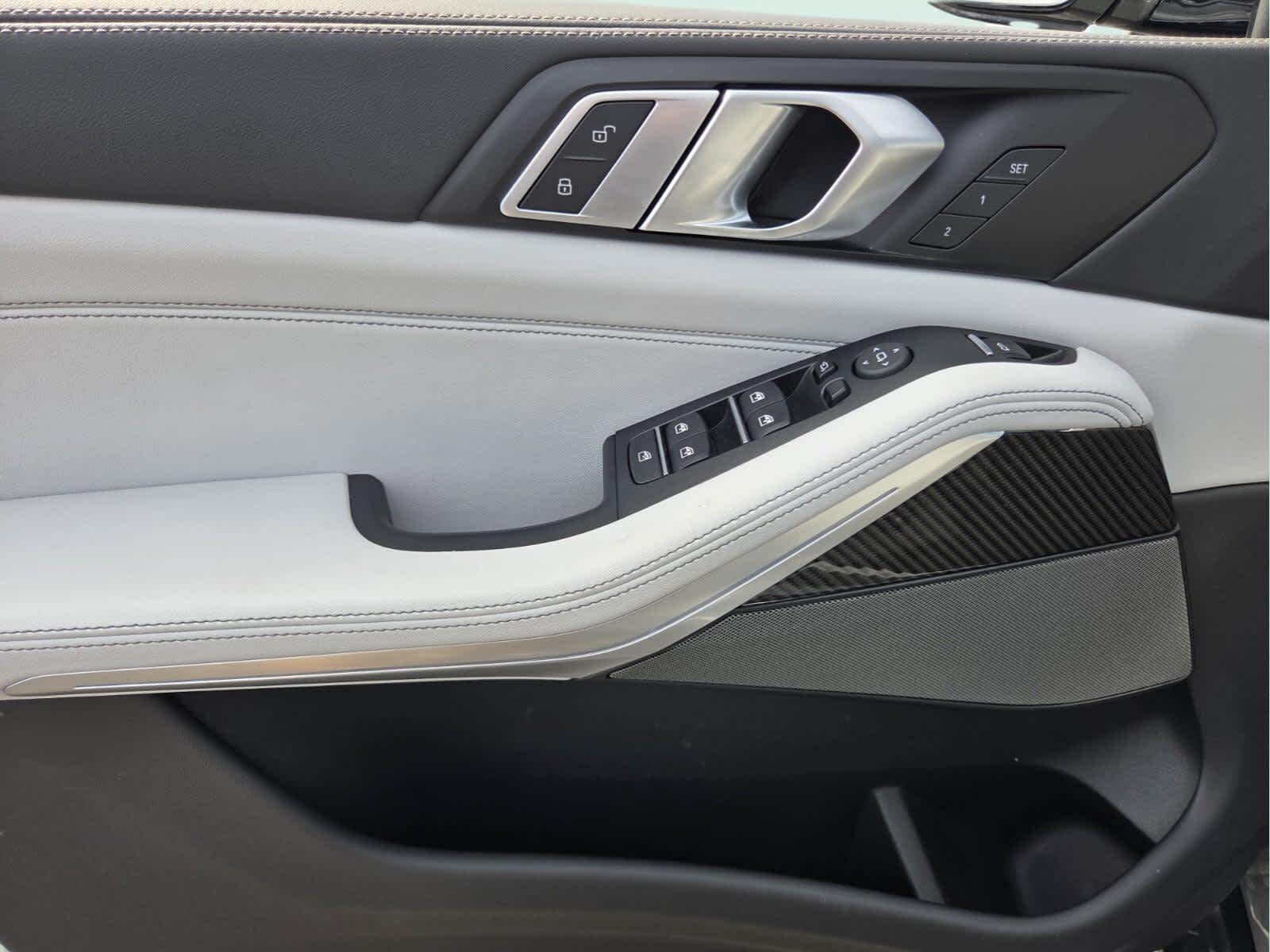 2025 BMW X5 xDrive40i xDrive40i