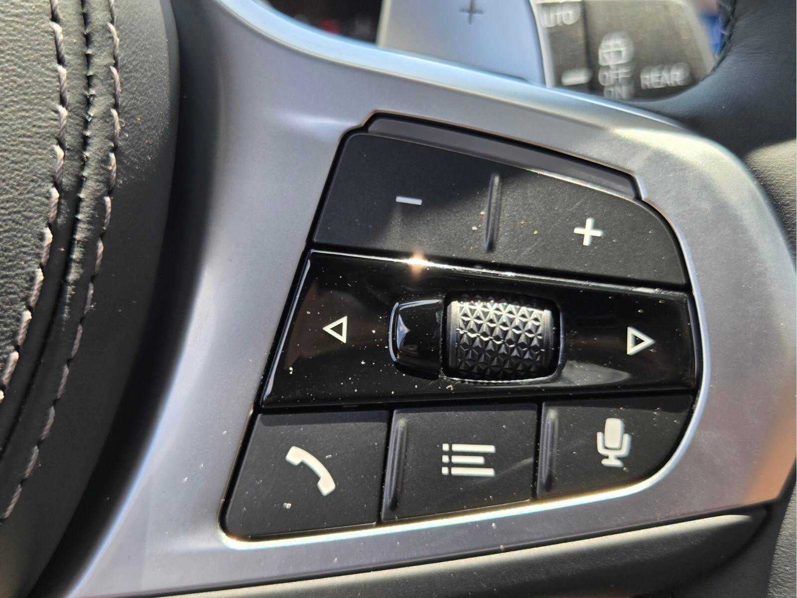 2026 BMW X5 xDrive40i xDrive40i