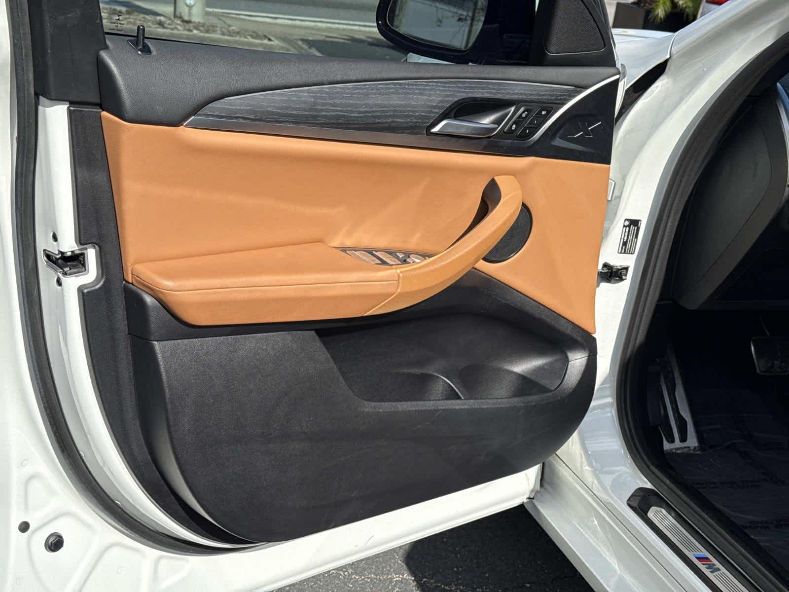 2023 BMW X4 xDrive30i