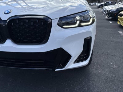 2023 BMW X4 xDrive30i