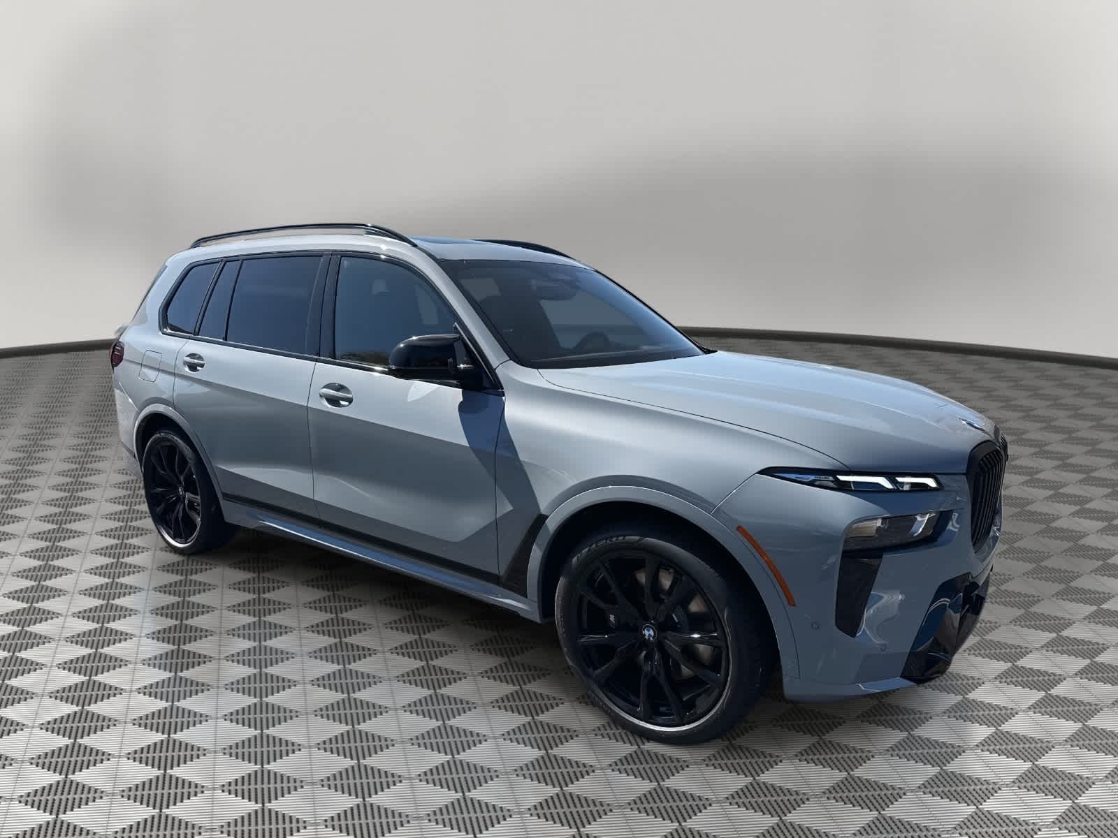 2026 BMW X7 M60i