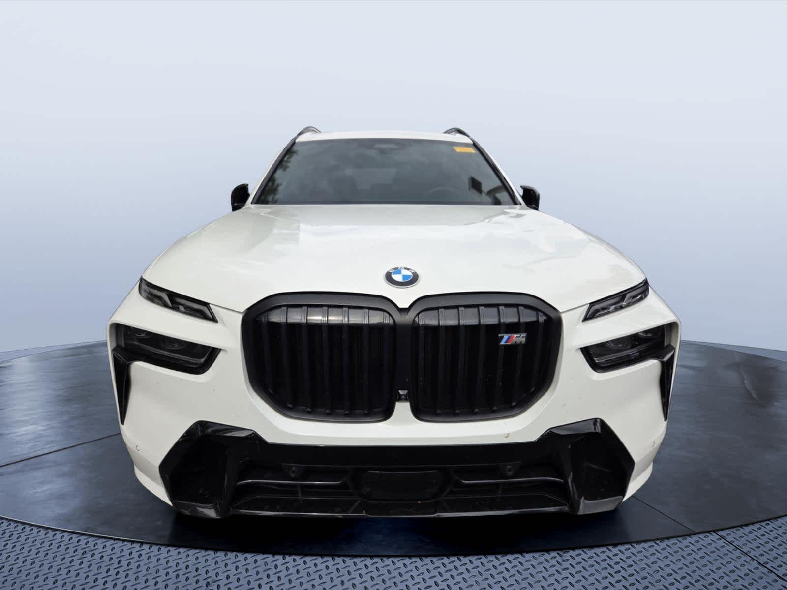 2025 BMW X7 M60i M60i