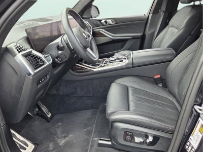 2025 BMW X7 M60i M60i