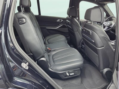 2025 BMW X7 M60i M60i
