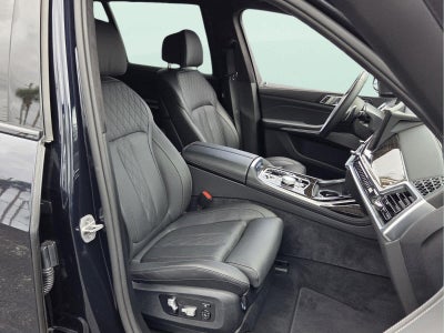 2025 BMW X7 M60i M60i
