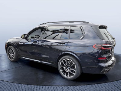 2025 BMW X7 M60i M60i