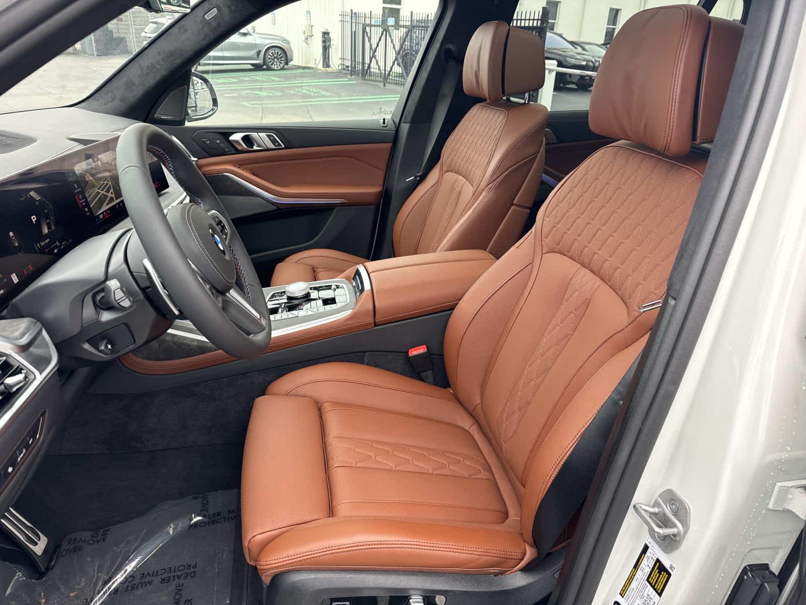 2026 BMW X7 M60i M60i