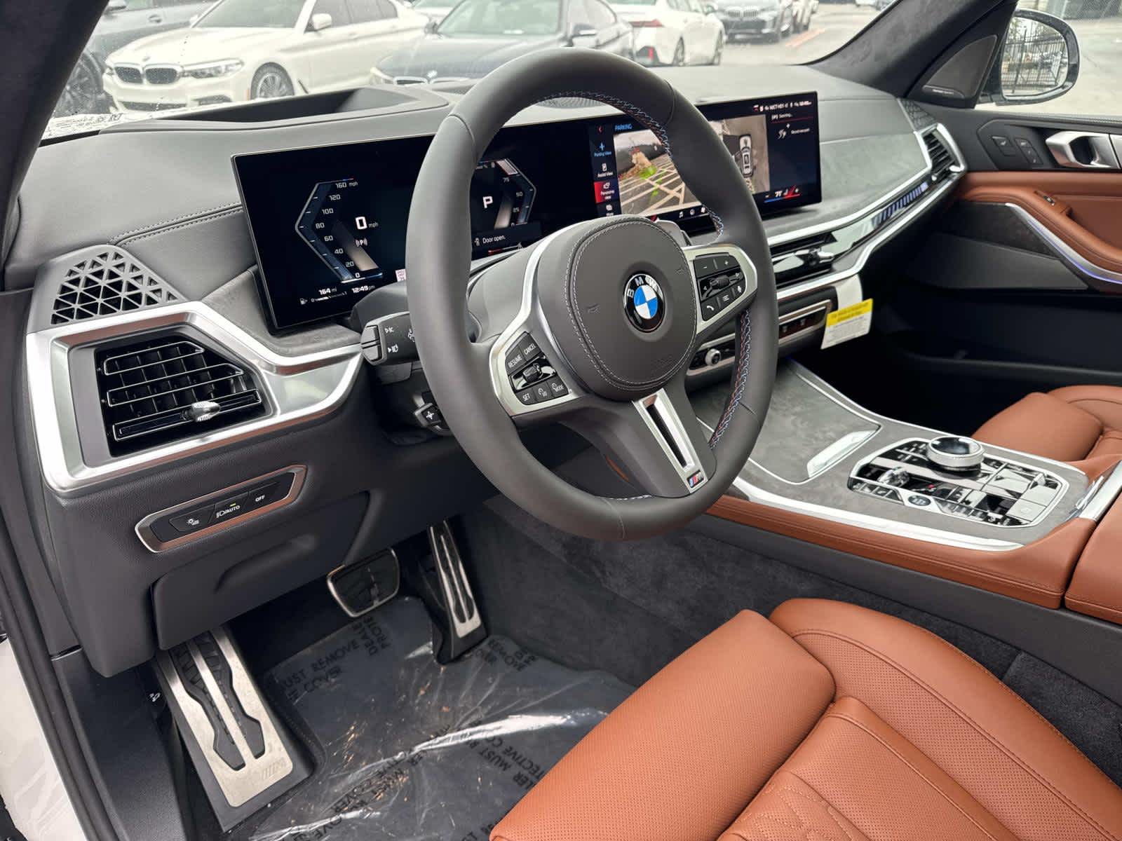 2026 BMW X7 M60i M60i