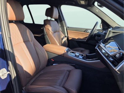 2025 BMW X5 M60i M60i
