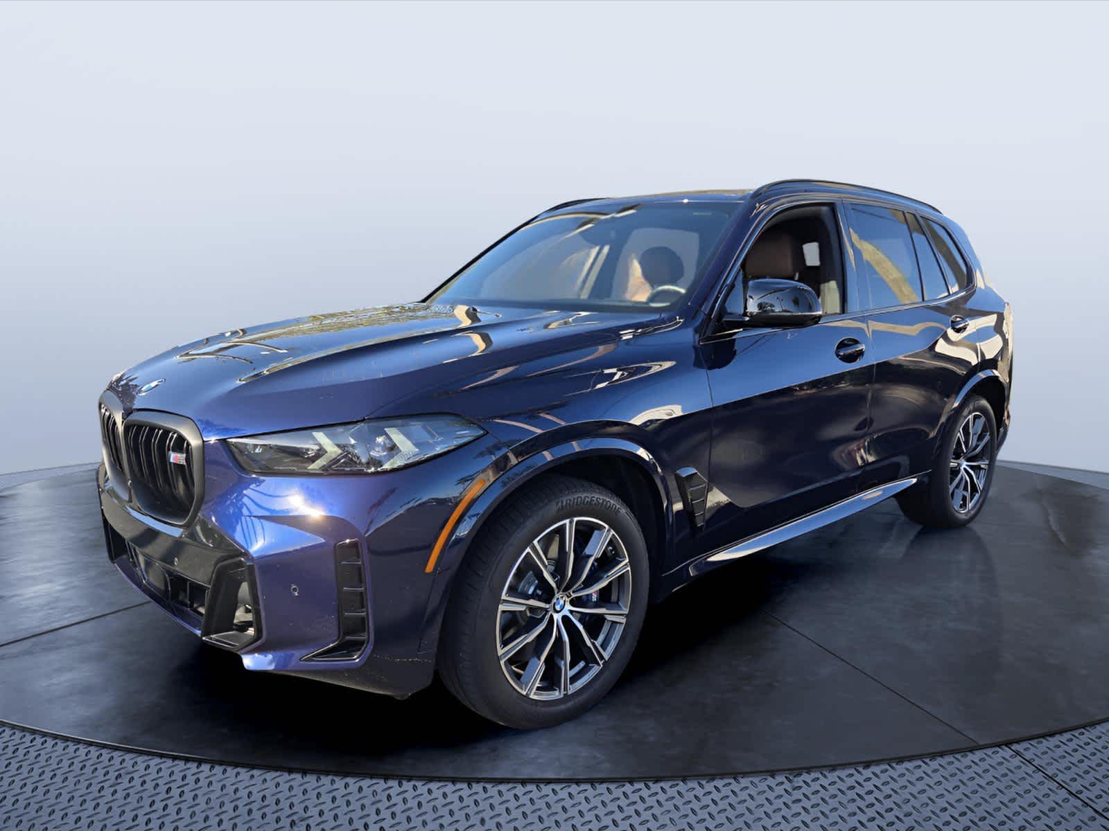 2025 BMW X5 M60i M60i