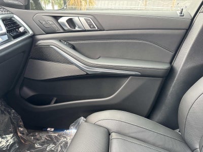 2026 BMW X5 M60i M60i