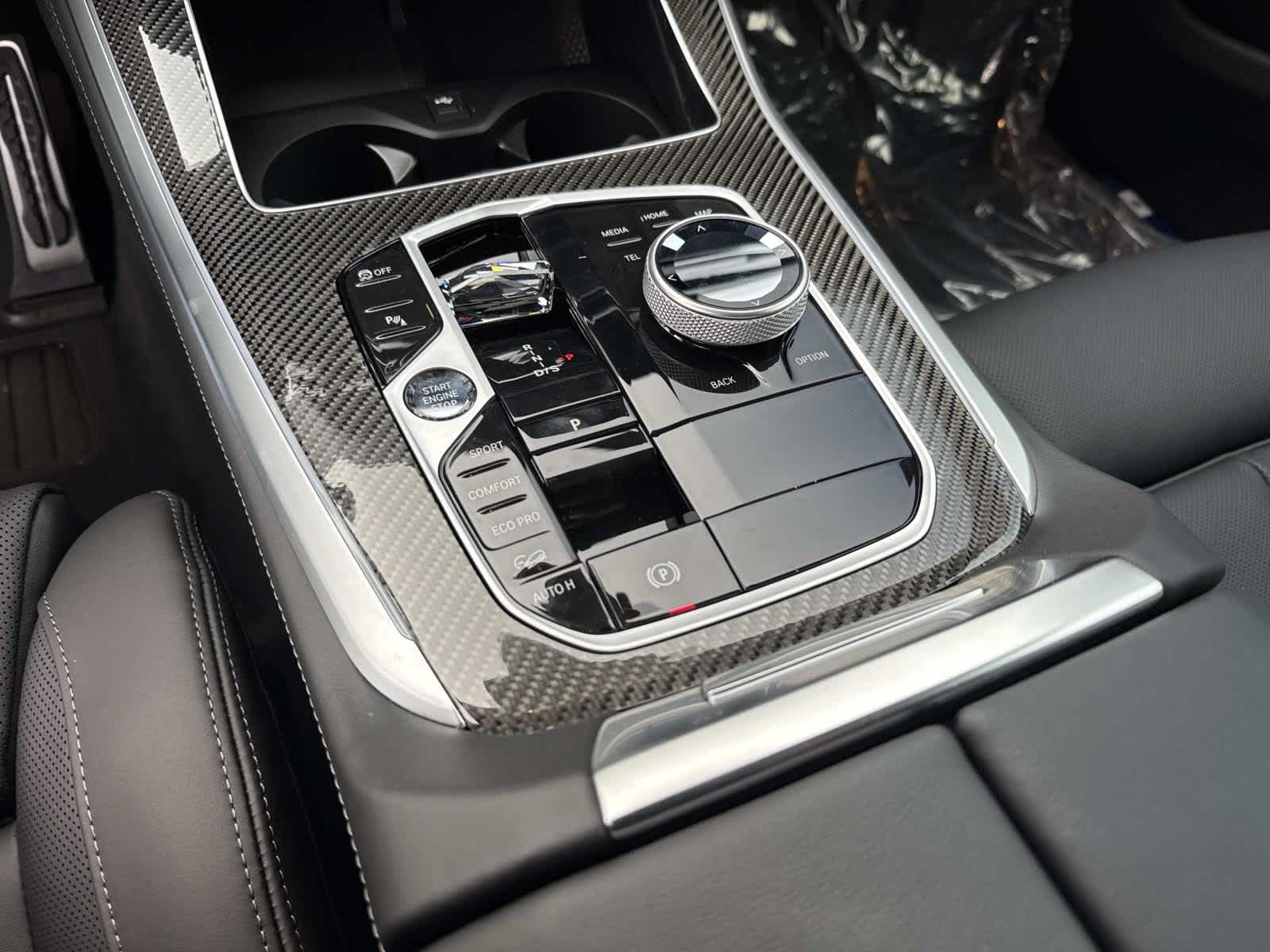 2026 BMW X5 M60i M60i