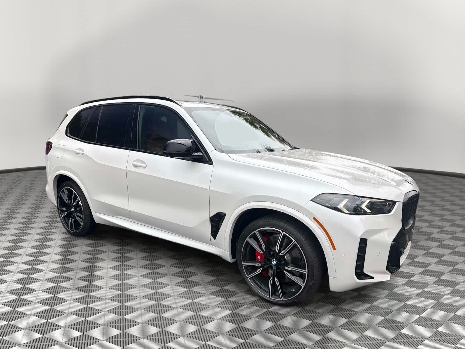 2026 BMW X5 M60i M60i