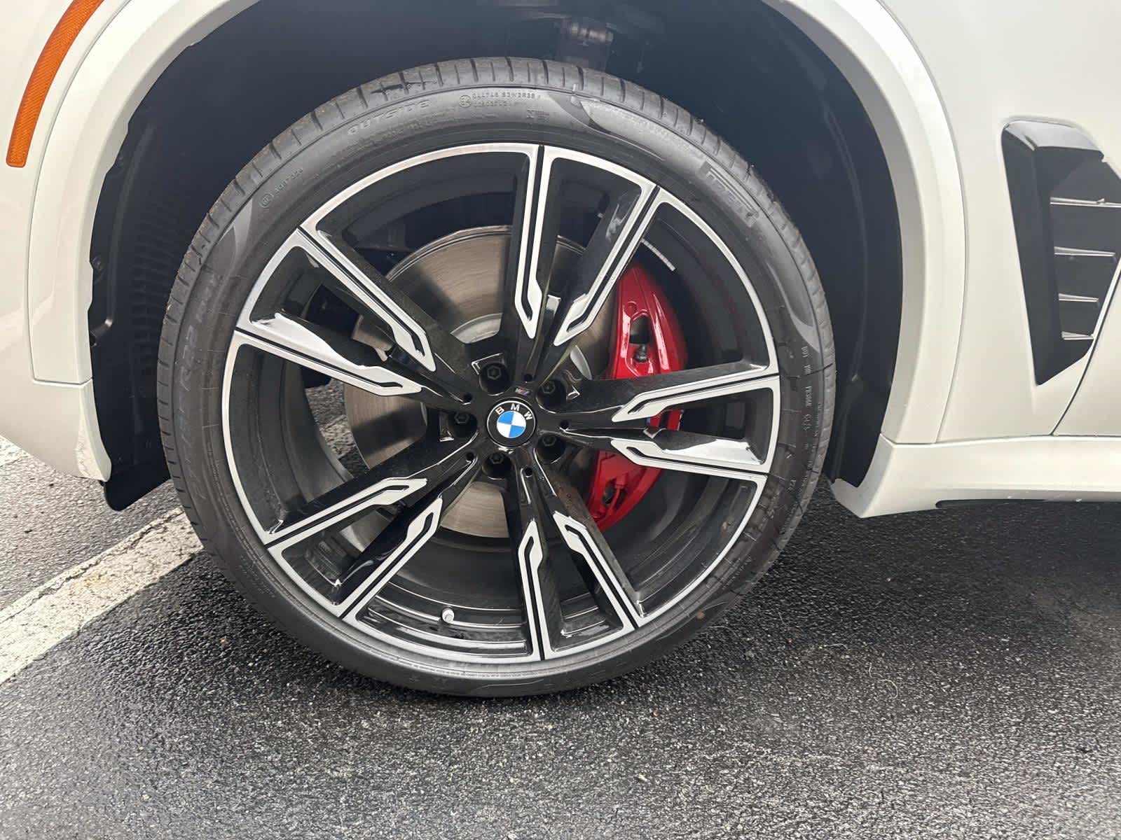 2026 BMW X5 M60i M60i