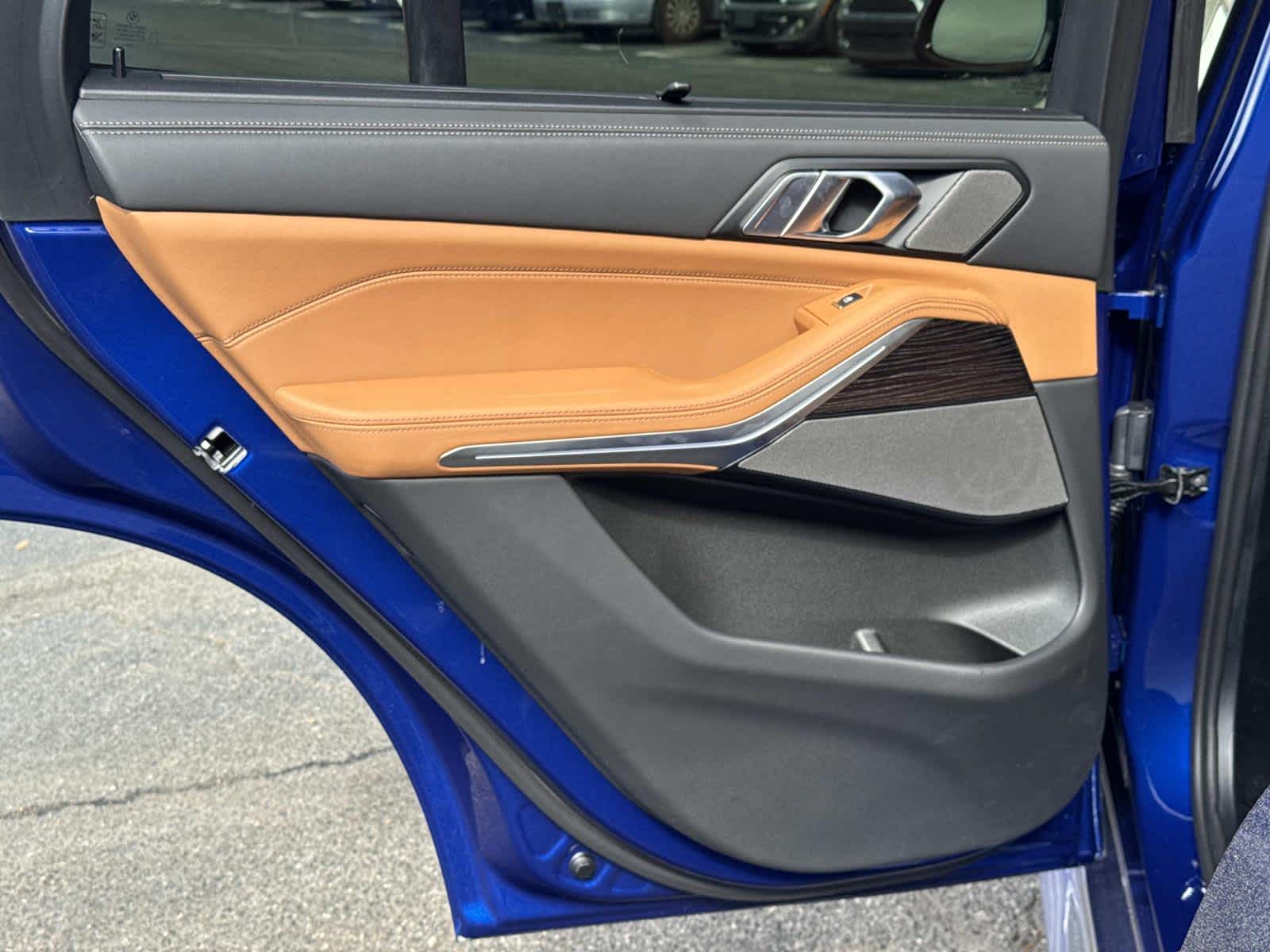 2026 BMW X5 M60i M60i