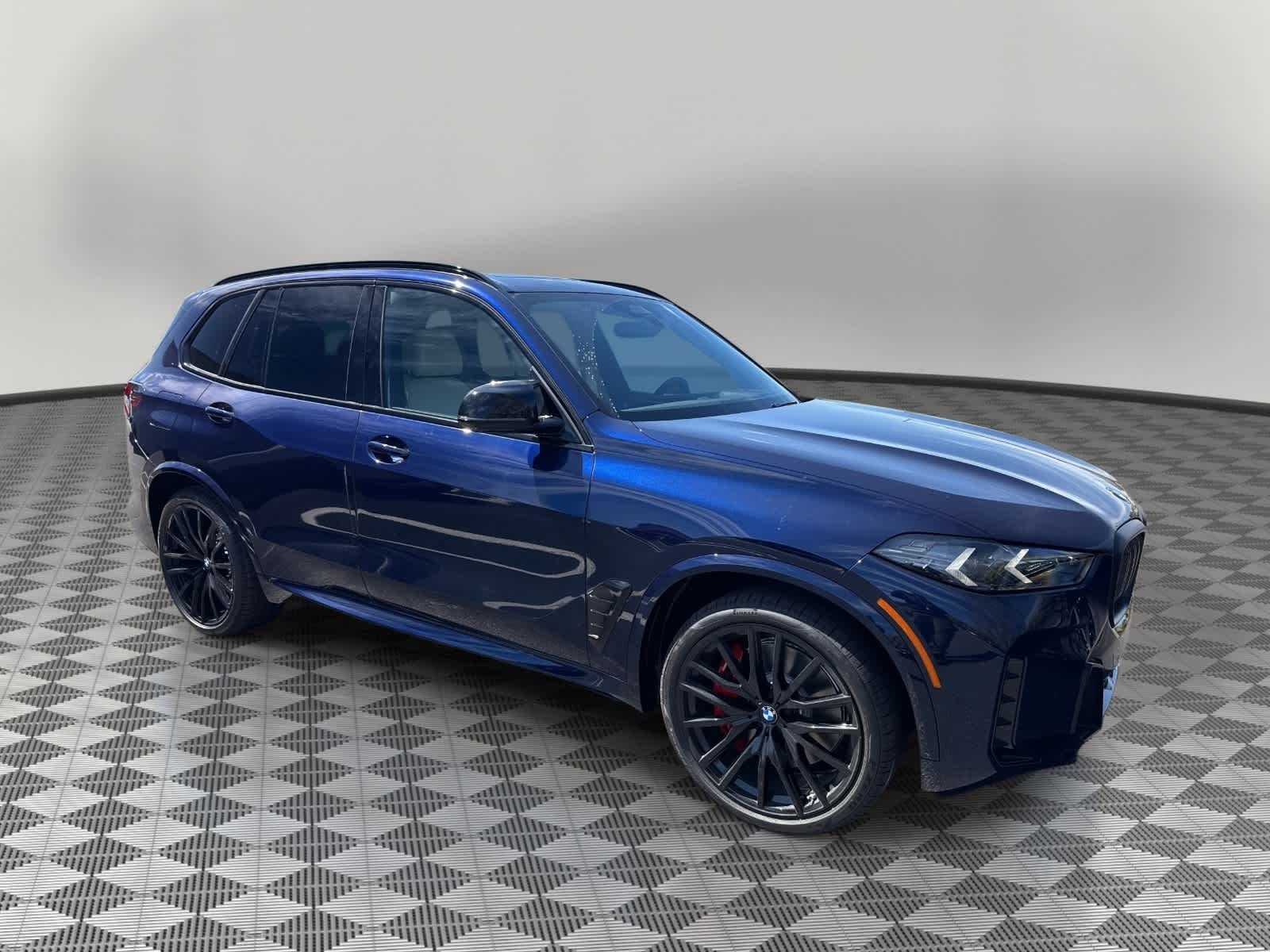 2026 BMW X5 M60i M60i