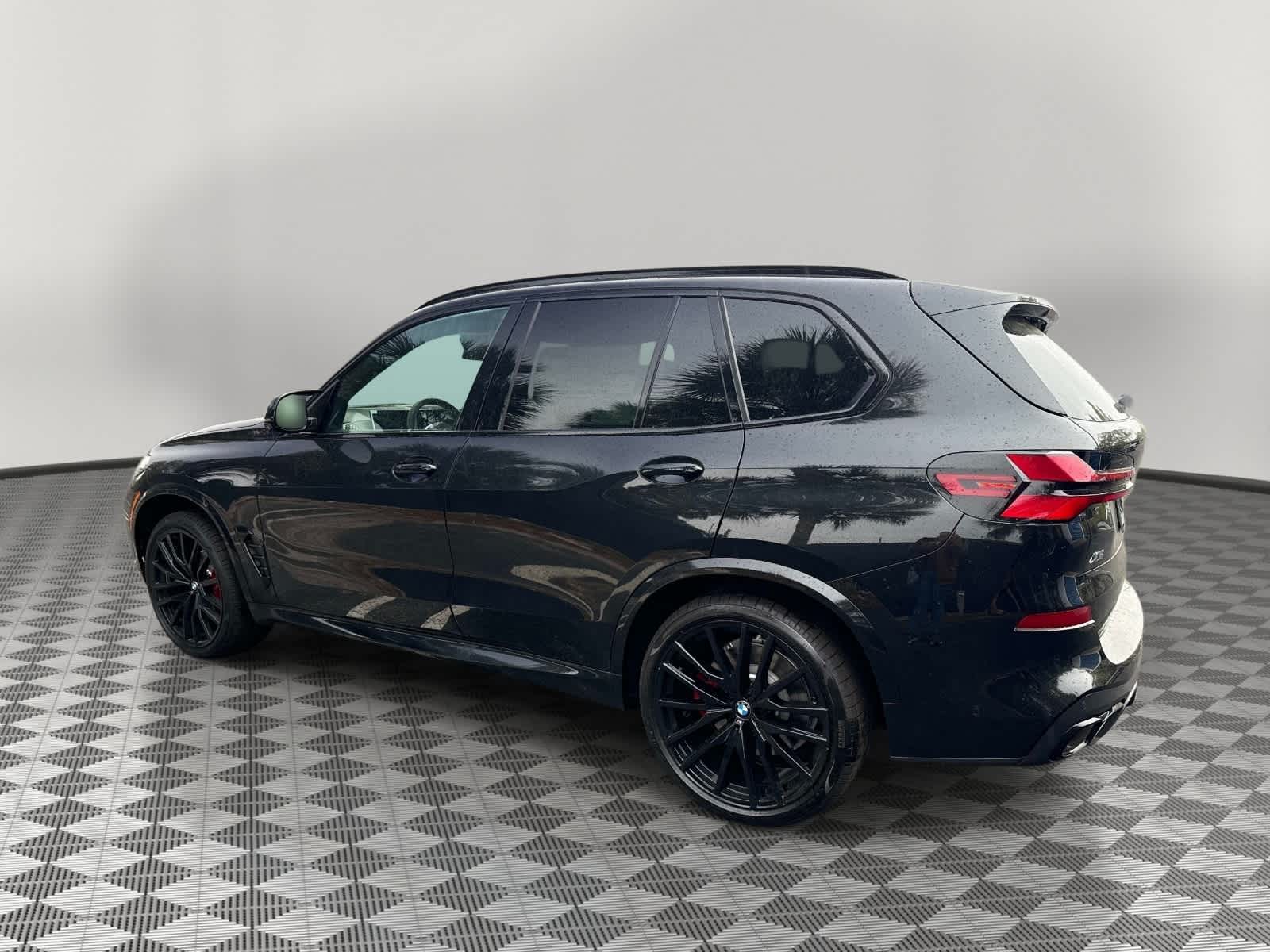2026 BMW X5 M60i M60i
