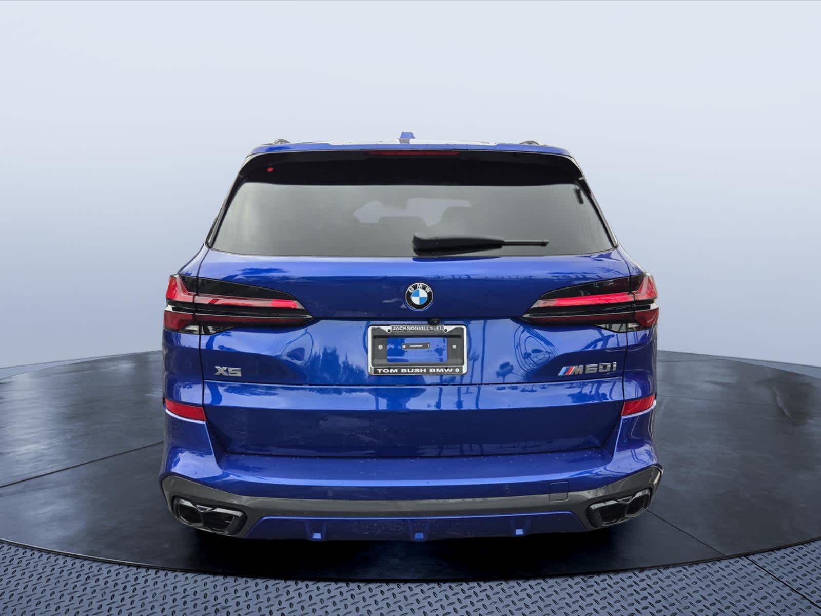2024 BMW X5 M60i M60i