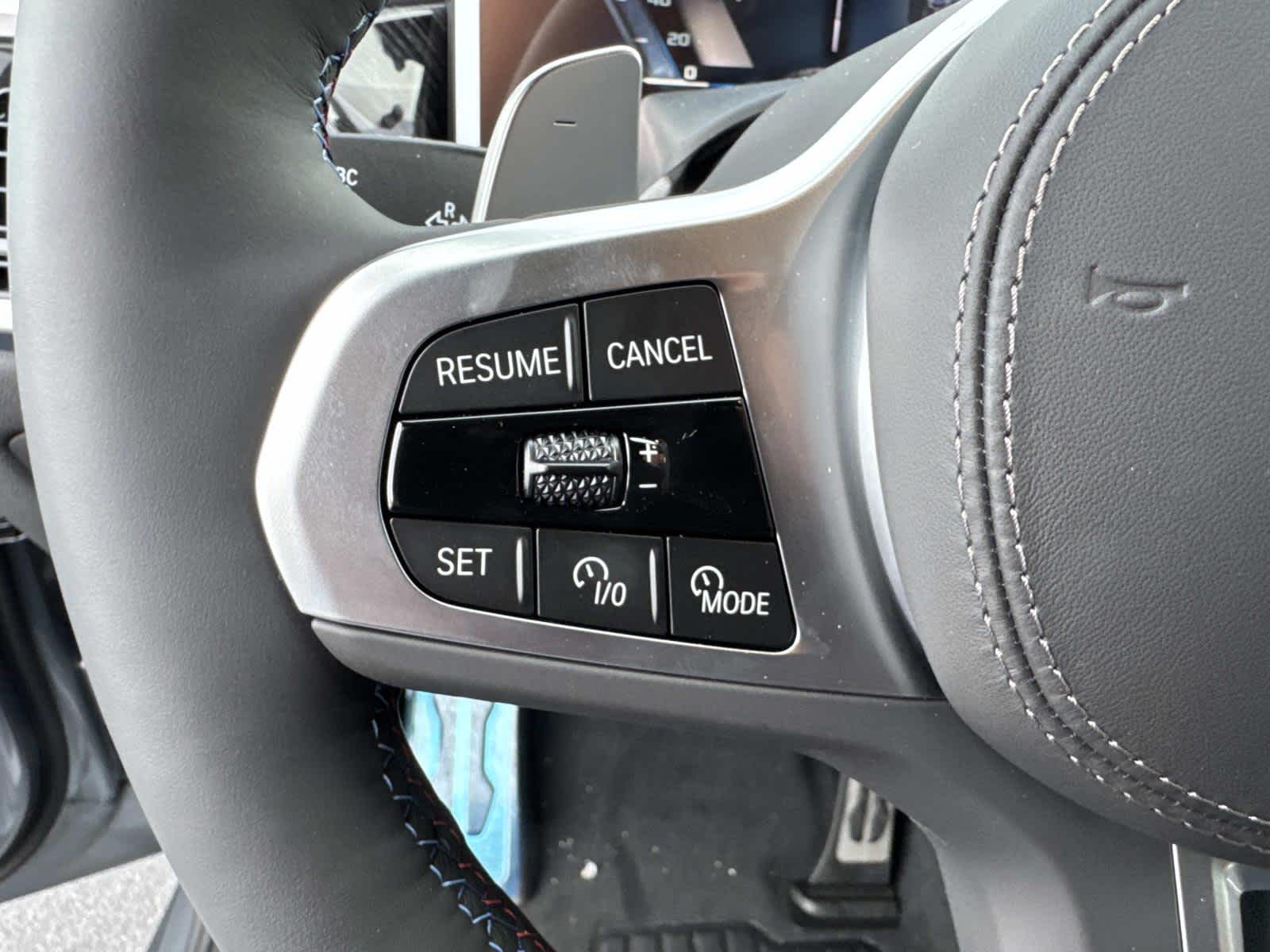 2026 BMW X5 M60i M60i