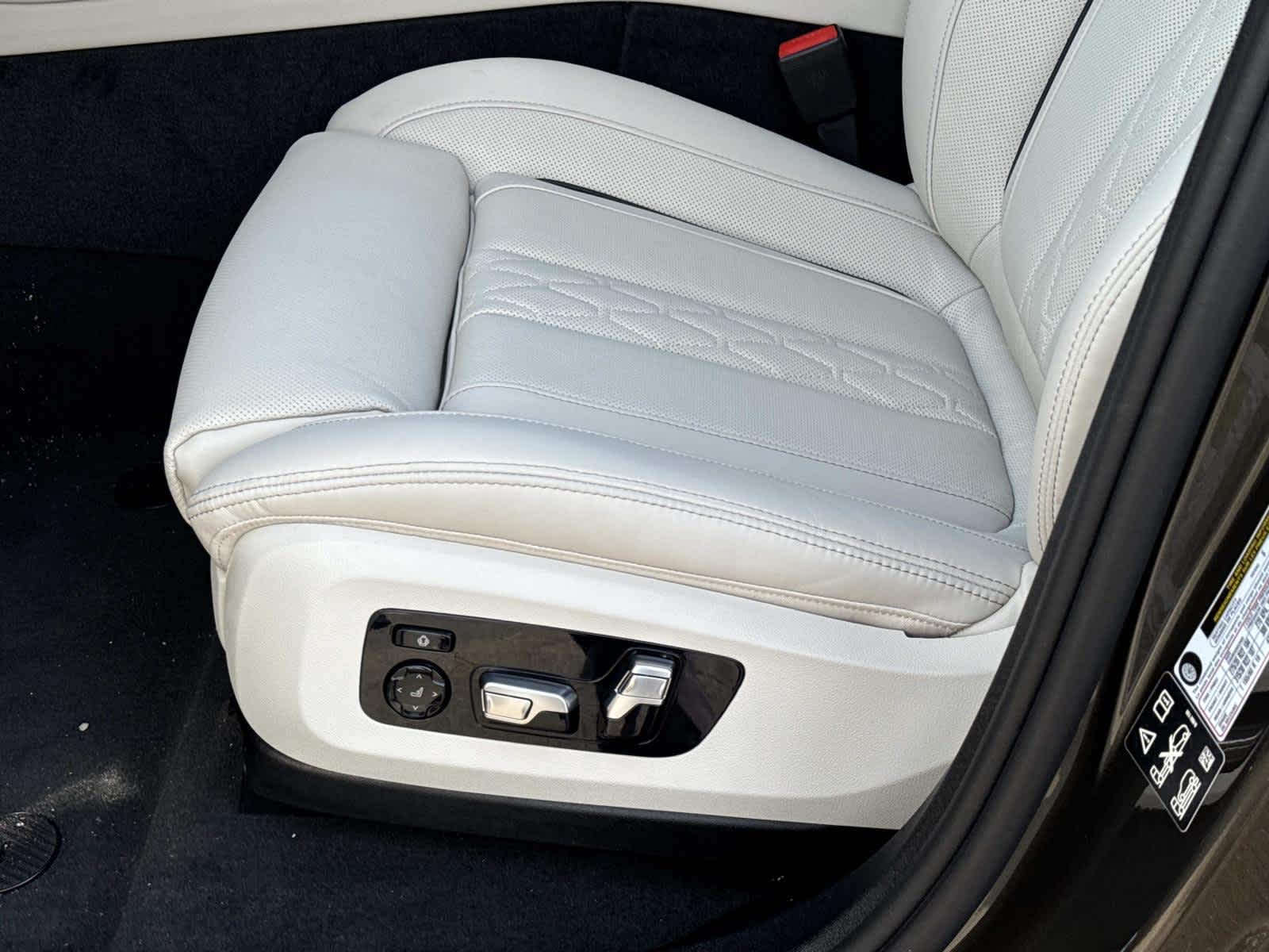 2026 BMW X6 xDrive40i xDrive40i