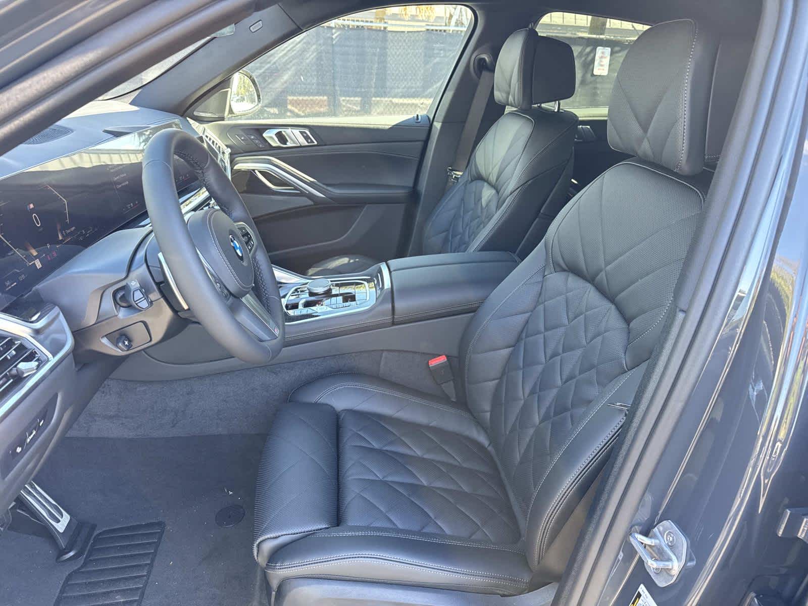 2026 BMW X6 xDrive40i