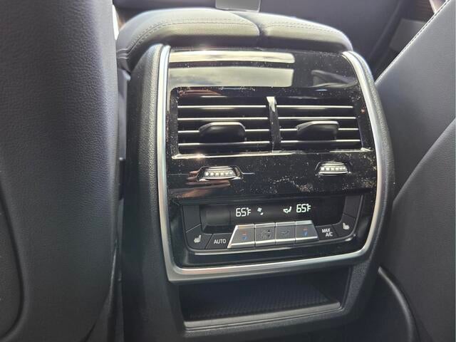 2026 BMW X6 xDrive40i xDrive40i