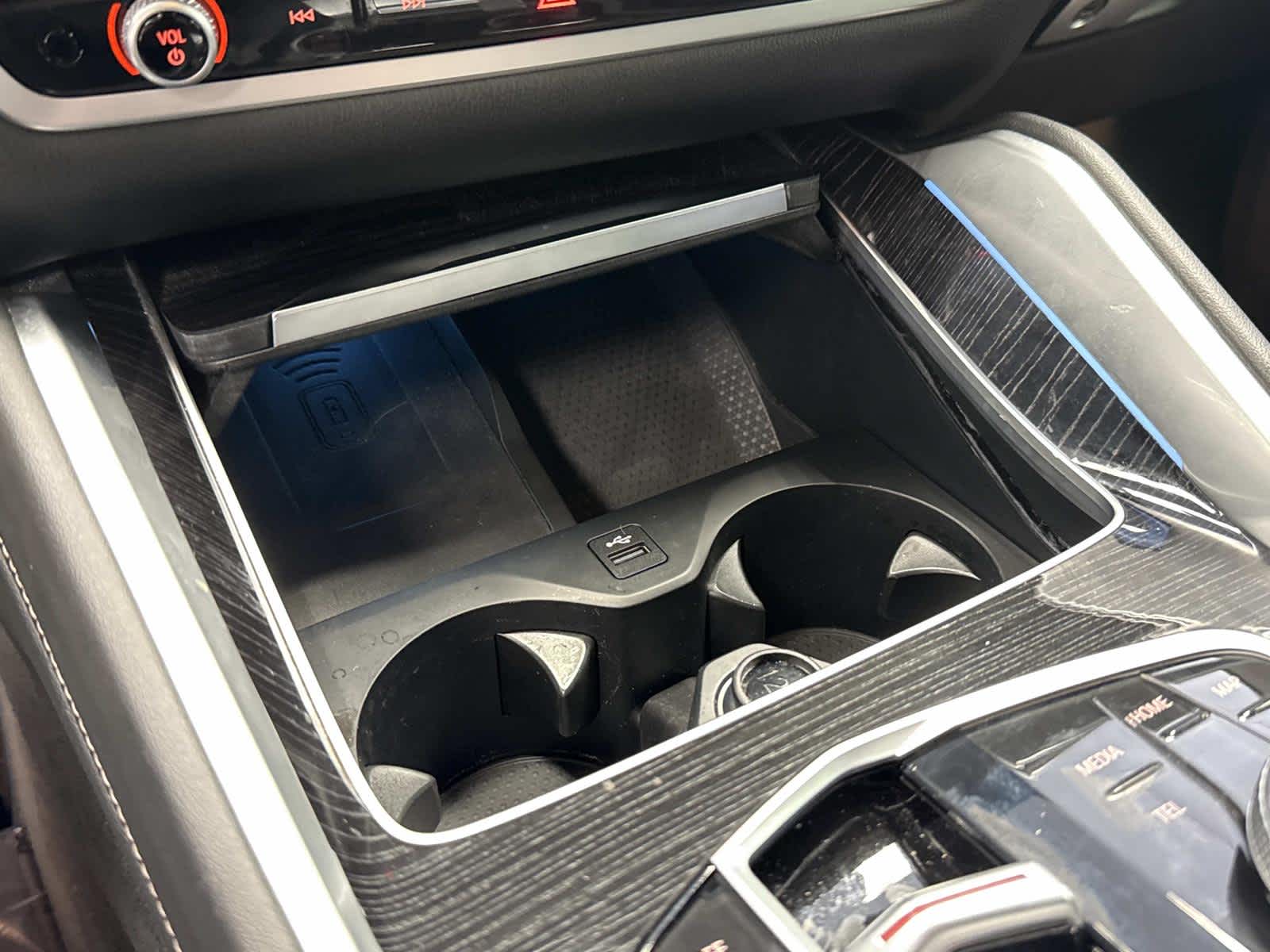 2025 BMW X6 xDrive40i