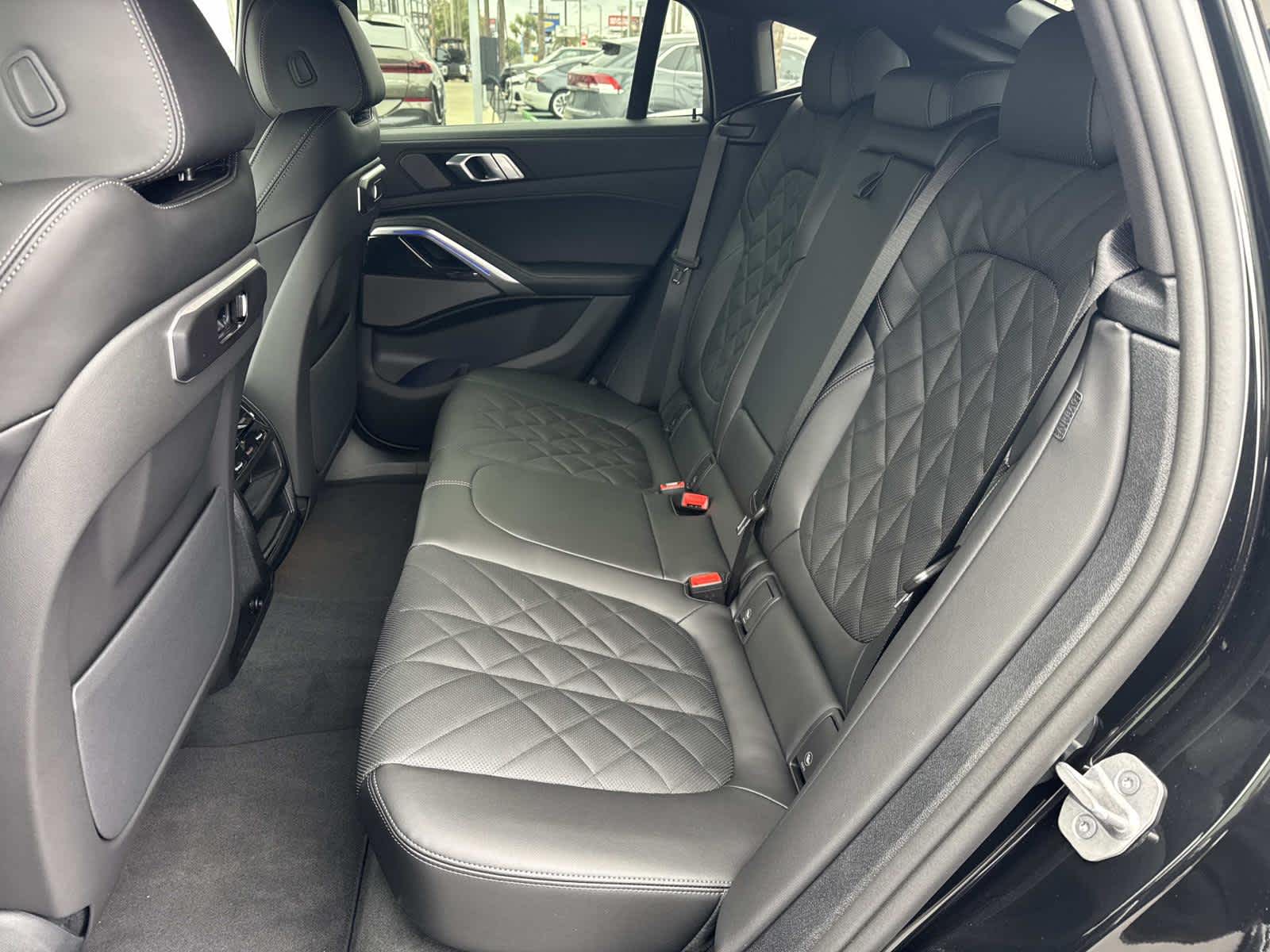 2026 BMW X6 xDrive40i